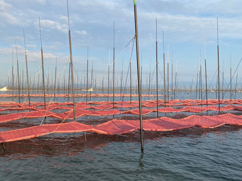 ＊5月1日から値上げすることになりました。今月末まで今の価格なので、この機会にぜひ！自分に、大切な方へ、、【ギフトBOX】   新月(味付のり)2袋・満月（焼きのり）2袋入り