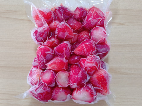 朝摘みいちごをまるごと真空パック　冷凍いちご【とちおとめ】1kg