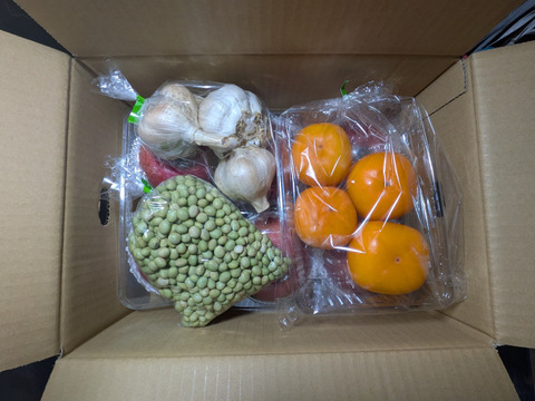 青豆、ニンニク、柿、リンゴ