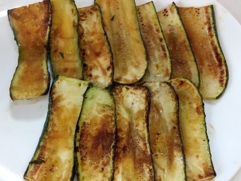ズッキーニ　野菜　農薬不使用　農家直送 ズッキーニ 野菜 農薬不使用 農家直送 - メルカリ
