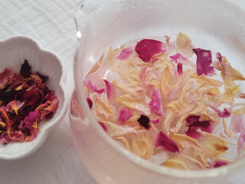 【母の日ギフトに】ローズアフタヌーンティセット