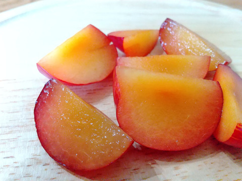 自然栽培すもも　冷凍カット　フリーザーバック入り ５００ｇ