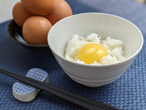 訳あり平飼い卵30個(たまごトレー)