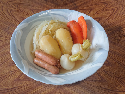 《群馬県産》寒風で甘味アップ‼️
人参3キロ(農薬、化学肥料不使用)