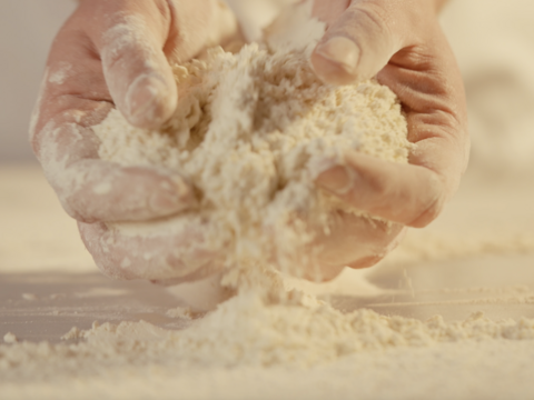 高い香りが人気！自然栽培小麦粉