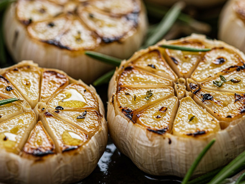 【農家体験！】にんにくの王様　青森にんに『白玉王』の“生”にんにく特大玉2kg
「生にんにく、食べたことありますか？」【贈答用～特別に感謝している人への特別な贈り物～】