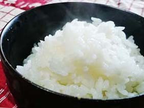 【ギフト】【真空パック】5Kg新潟コシヒカリ『Riki-Saku』（熨斗対応可）（毎日食べるお米はギフトに最適）冷めると甘みが増します。
