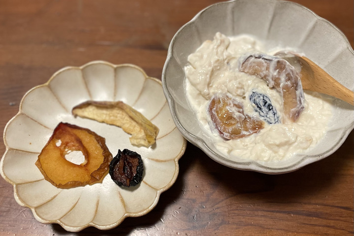一晩つけておくだけ！ドライフルーツヨーグルト