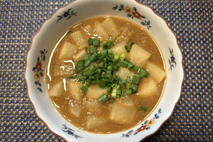 とりそぼろと秋冬大根のあんかけ