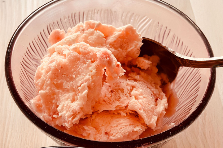 ハーゲン○ッツにも負けない！濃厚いちごミルクアイスクリーム