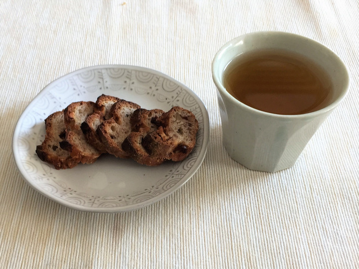 カフェインフリーのオリーブリーフティー