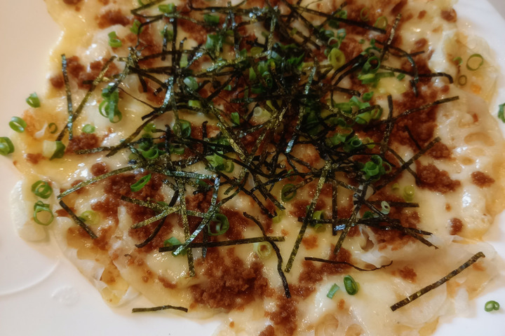 とりそぼろとれんこんのチーズ焼き