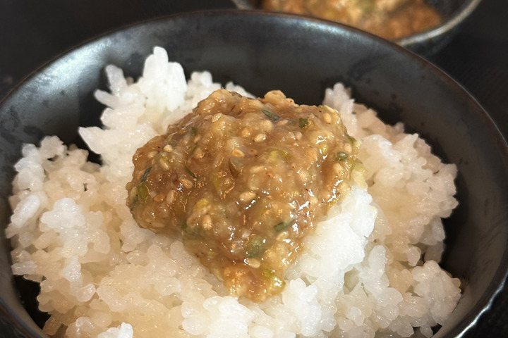 簡単！蜂蜜と味噌ネギのご飯のお供