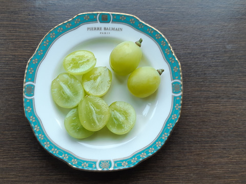 贈答用！完熟！朝採りシャインマスカット　(3～5房2㎏以上)
【敬老の日ギフト】にも