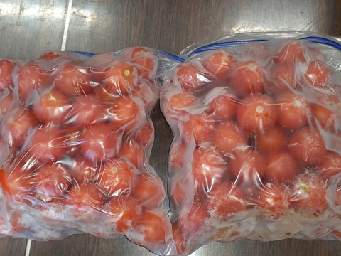 冷凍　笑ちゃんトマト　２ｋｇ×２袋