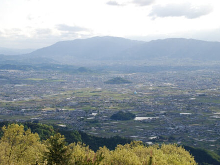 矢田丘陵から流れ込むミネラル豊富な水
