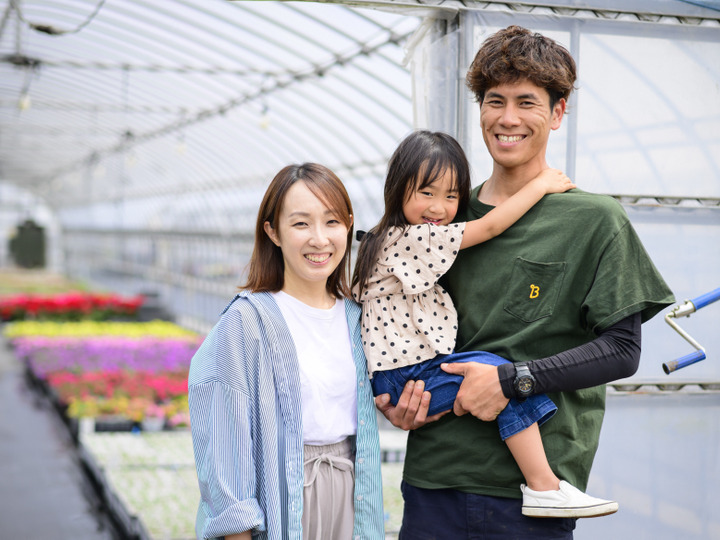 花と暮らす、花と育つ