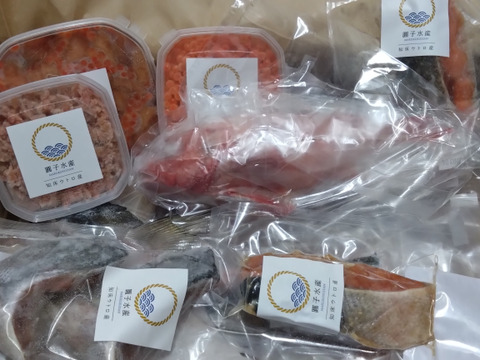 【福袋】鮭食べ比べスペシャルセット｜いくらを含む鮭アイテム６種＋豪華なおまけ付き