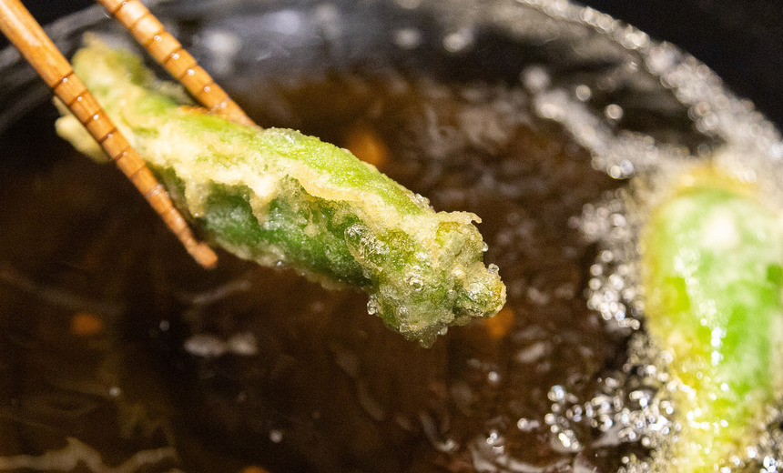 天ぷらでサクとろ食感！　万願寺とうがらしの揚げ方