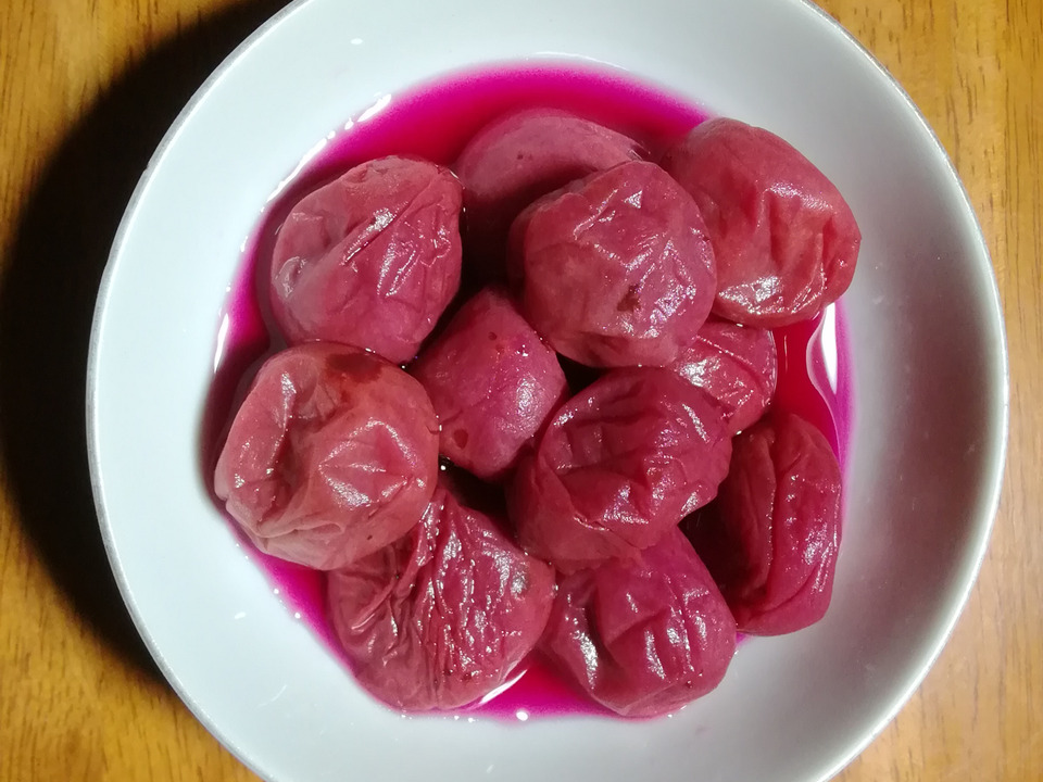 ぷるぷる食感！手作りこんにゃく4個入りとおばあちゃんの漬けた完熟梅干しのセット5月25日〜発送：徳島県産｜食べチョク