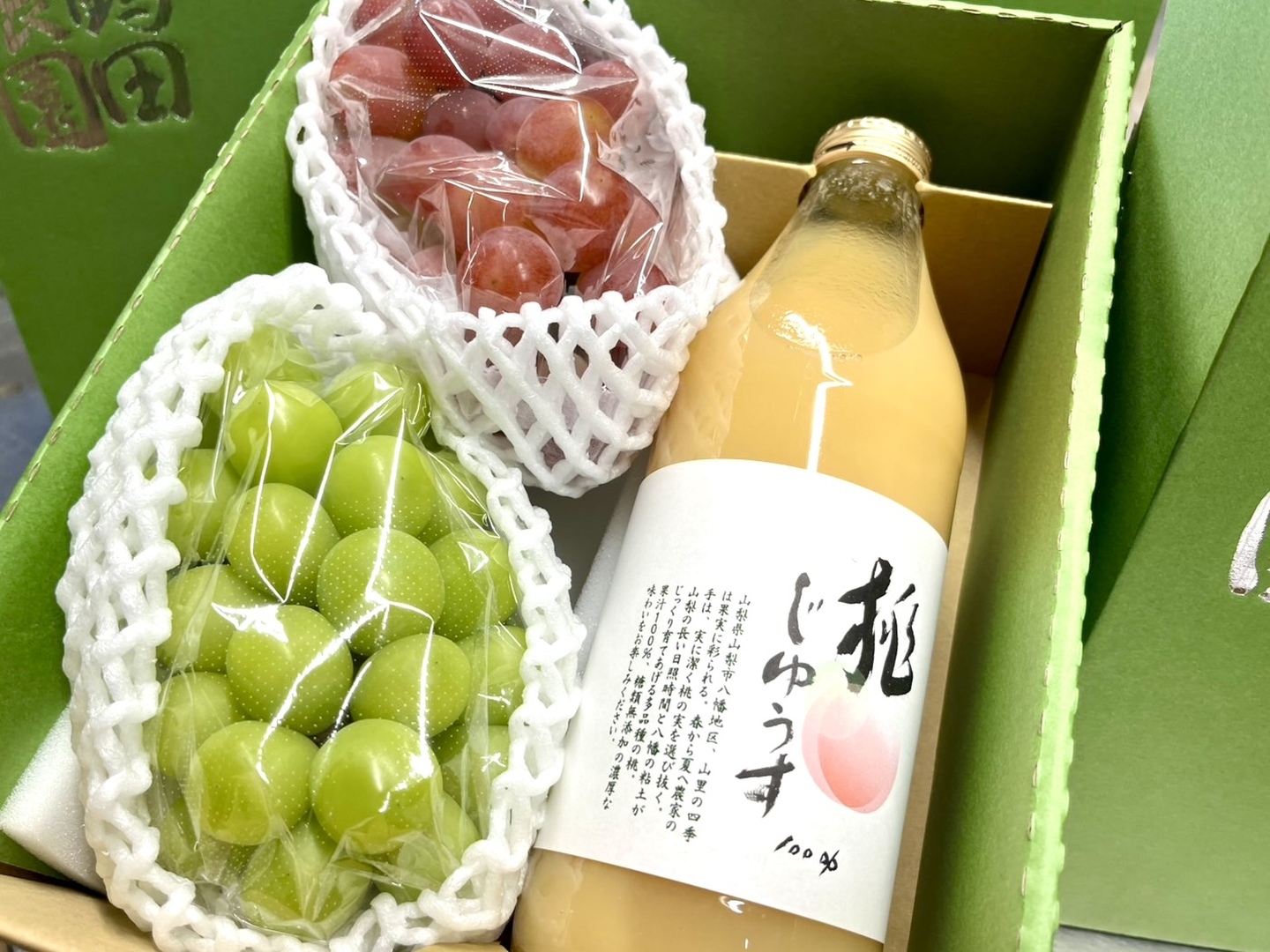 3箱限定】丸ごと桃搾りジュース&赤緑ぶどう食べ比べ（希少な