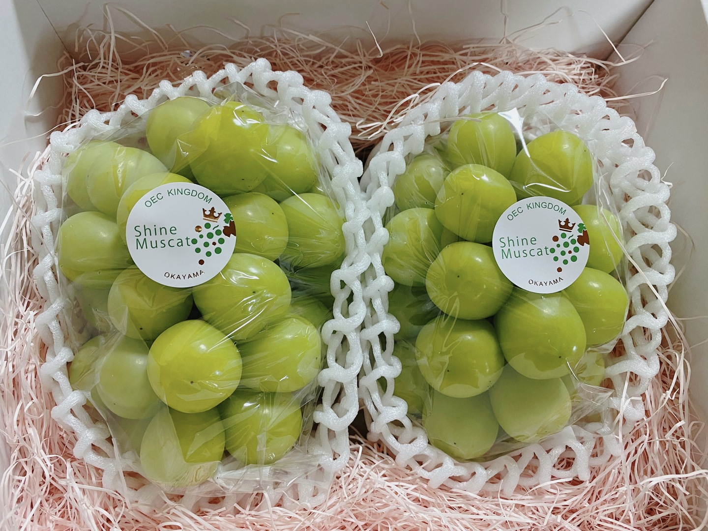 大人気ぶどう一箱　約9kg前後 ぶどうの箱）3色ぶどう 1kg/50枚入（K04-AA6753） : 箱の店