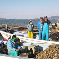 鏡オイスターハウス