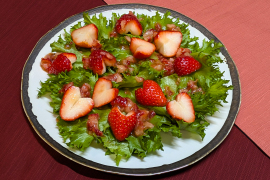 【野菜ソムリエのレシピ】苺🍓とリーフレタス🥬のサラダ