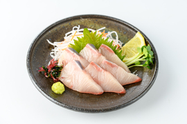 【上品に脂がのった】百年漁師の夏鰤（養殖）お刺身用サク／背中　150g×8P