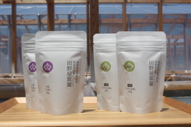 高知　完全天日塩　4袋（小粒100g×2、大粒100g×2）（別途送料360円）