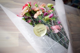 【母の日ギフト】新鮮・豪華✨カーネーション農園直送20本花束💐