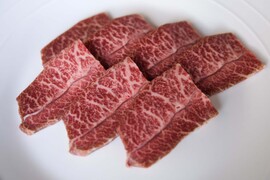 九州産黒毛和牛熟成みすじ焼肉　約80g