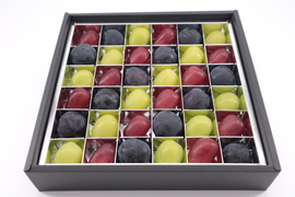 【ギフト】大切な人に送りたい３色の宝石箱！葡萄『ジュエルボックス』！36粒　約500g