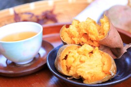 （化粧箱ver）希少な幻の安納芋を熟成！濃厚でとろけるような焼き芋をご家庭で🍠【厳選】安納黄金（3㎏）ひとつひとつ紙につつんで丁寧にお届け。【冬ギフト】【お歳暮】熨斗承ります。