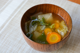 冬野菜セット9～10品目(３～4人分)　元イタリアンシェフが育てる「濃厚で甘み・苦味の濃い野菜」家族で１週間楽しめる野菜セット【福袋】