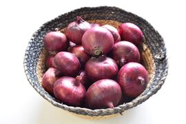 和らぎ農法　極みの赤玉ねぎ便（約2.5kg）