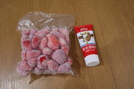 とれたてイチゴを急速冷凍！　家庭用かき氷機で果物削りができる風味抜群サクサク苺の苺氷（いちごごおり）！