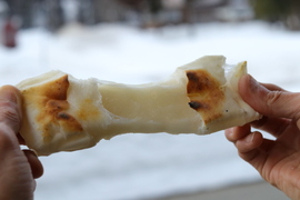 【伝統的な製法】水を使わず搗きあげた「わかとち産もち」白もち500g