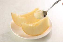 【お中元】【島根県発！幻のメロン】「ゴールデンパール」１玉約１.３kg