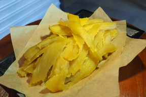 干し芋　紅はるか　レッドシングル（B級品）８６０ｇ　只今、注文多数頂いており商品の発送日指定ができません。ホワイトシングル（平干し）はお届け日指定できます。