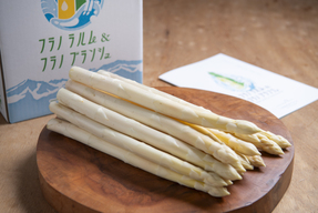 【春芽】【北海道 上富良野産】今年も旬がやってくる！春を楽しむホワイトアスパラガス2L 800g 🌿✨ しまねずみファームのフラノブランシュ✨🏆2024年通販発送  約4,500件以上👑