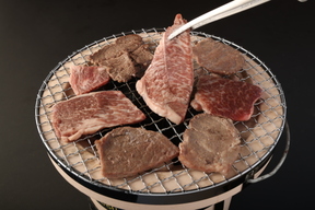 【母の日ギフト】【メッセージカード付(代筆可)】豊作和牛焼肉セット1pac:300g×3pc(真空・冷凍)豊作ファーム産博多和牛