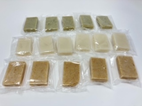 【わけあり　送料込み】島根県産　白米角餅６個　玄米角餅５個　よもぎ角餅５個　超お得詰め合わせセット