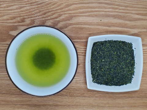 【新茶のみ使用】知覧茶　1袋100g×3　日本茶インストラクター在籍店　
深蒸し煎茶　茶農家が販売するお茶