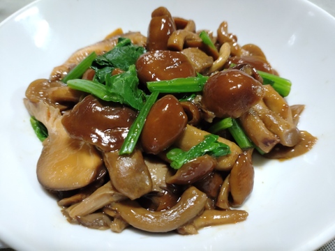 大特価‼️
  ぷりぷりなめこ&
ジュウシー肉厚椎茸😋1ｋｇ