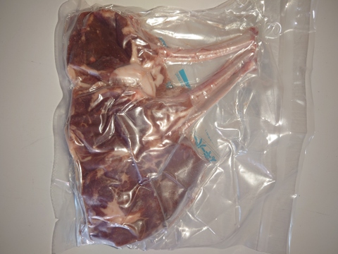 数量限定！！390g 
仔鹿（エゾシカ）の骨付きロース
柔らかな肉質と脂の乗りが良い部分だけを厳選しました。
写真はイメージです。