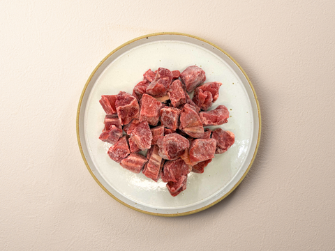 ＼ 新商品 ／ 使いたい分だけ使える！パラパラ煮込み用赤身ぶつ切り 500g 煮込み料理におすすめ♪