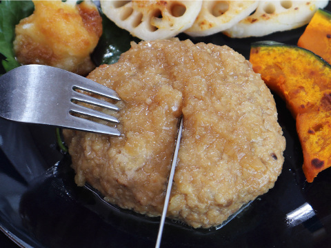 ＜タイムセール＞大根おろしたっぷり！元気豚　和風おろしハンバーグ　140ｇ　【404】