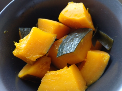 砂丘育ち、追熟し美味しさが増した「えびすかぼちゃ」1箱10㎏