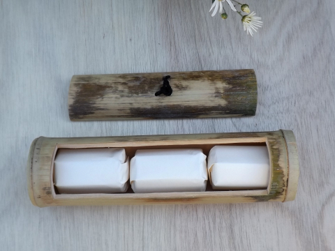 まるごと！　ゆずジャム　/　甘さ控えめ　/　(大)150ml × 3本　/　竹の飯盒入り　/　柚子ジャム